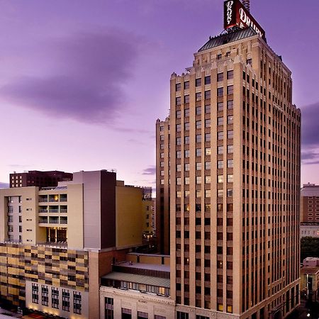 Drury Plaza Hotel San Antonio Riverwalk Exteriér fotografie