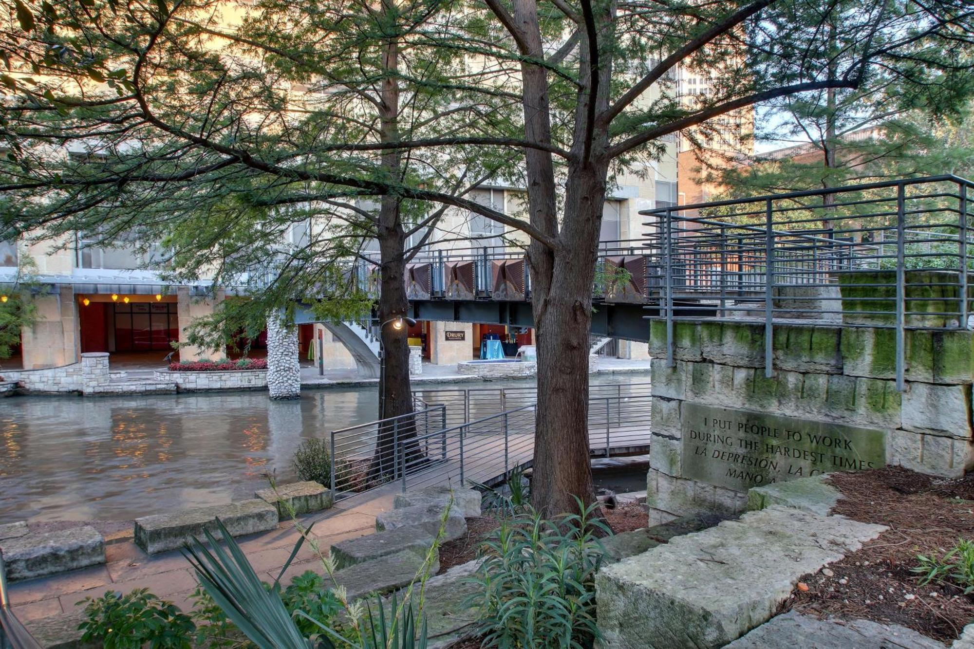 Drury Plaza Hotel San Antonio Riverwalk Exteriér fotografie